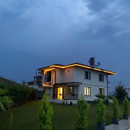 Stunning In Peaceful Villa *